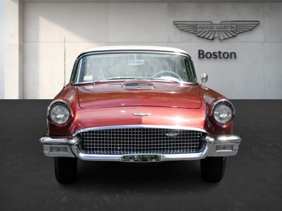 1957 Ford Thunderbird