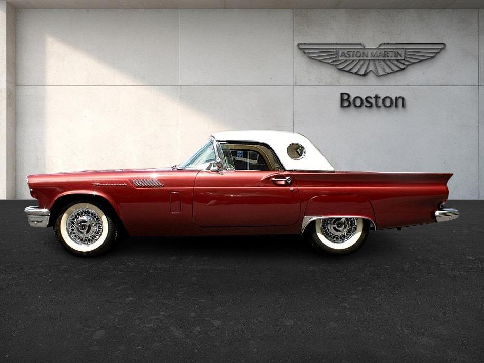 1957 Ford Thunderbird