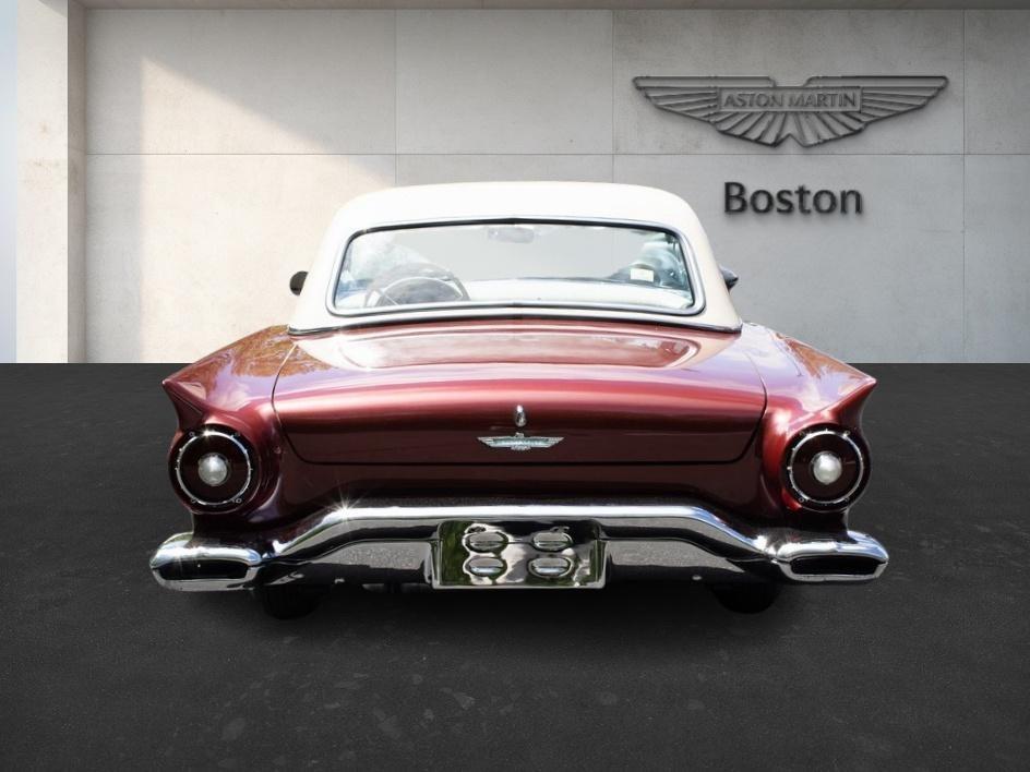 1957 Ford Thunderbird