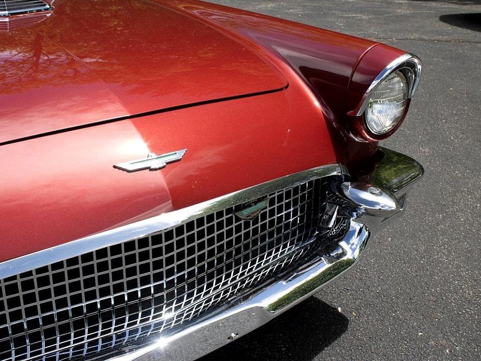 1957 Ford Thunderbird