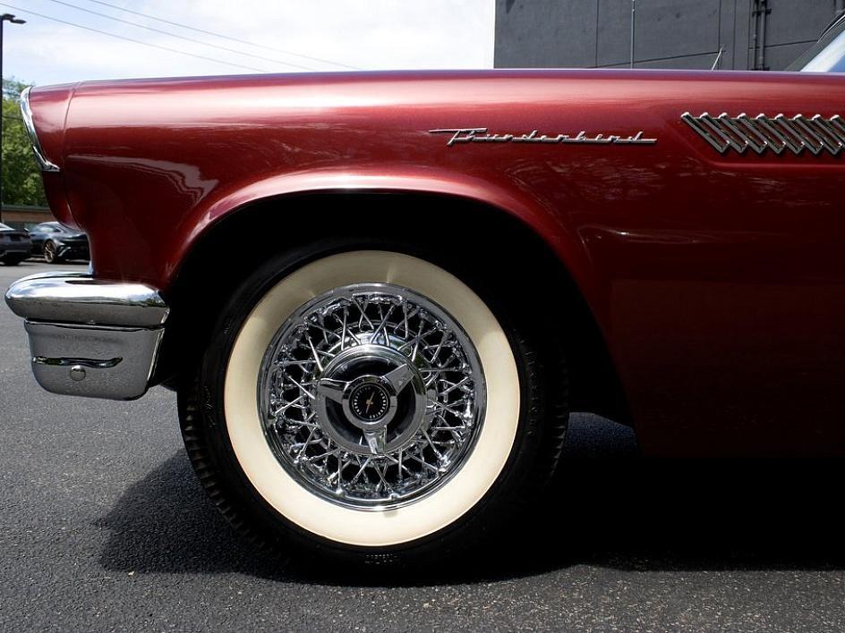 1957 Ford Thunderbird