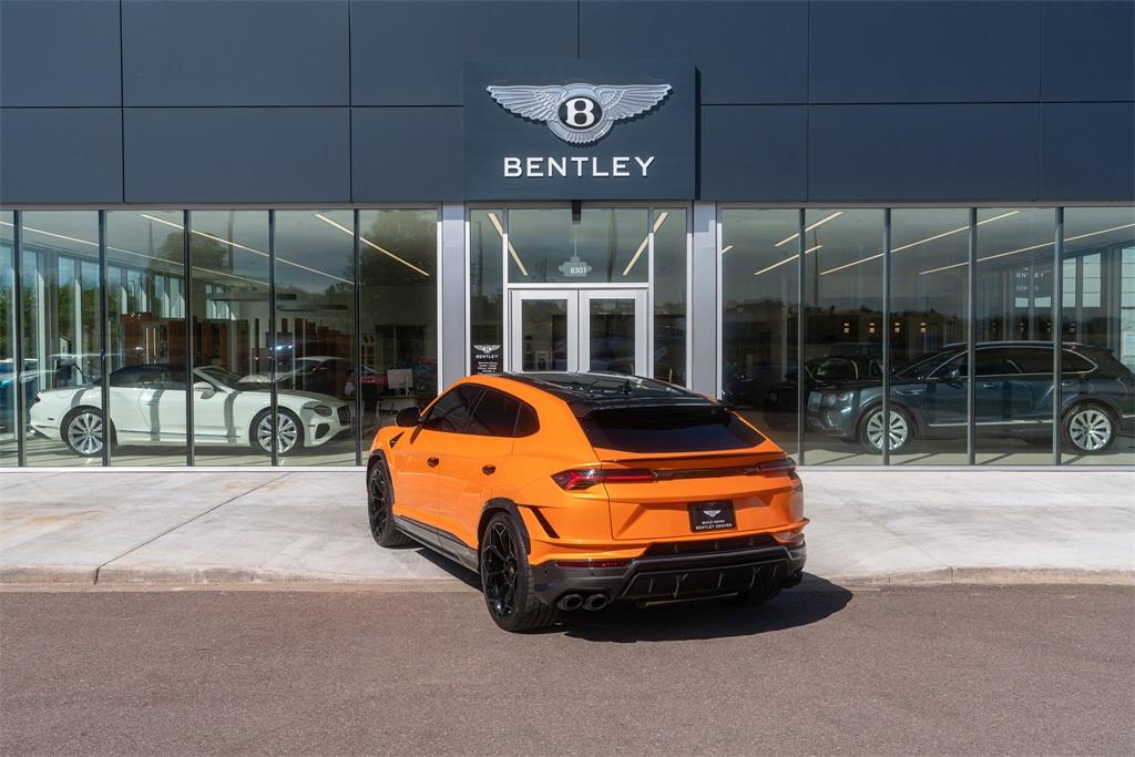 2024 Lamborghini Urus