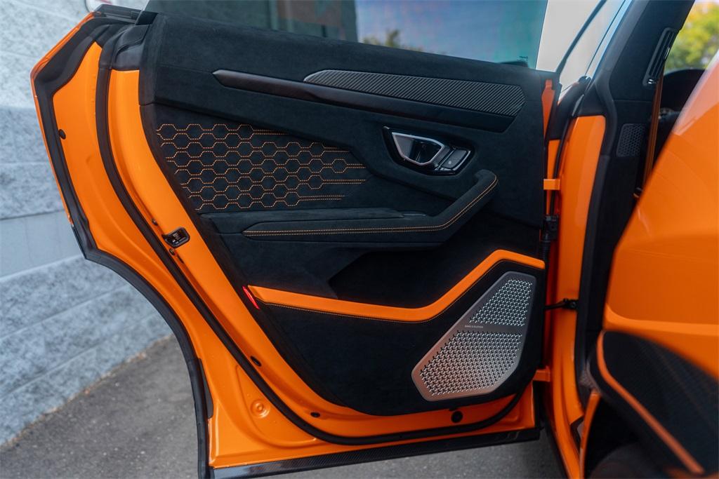 2024 Lamborghini Urus