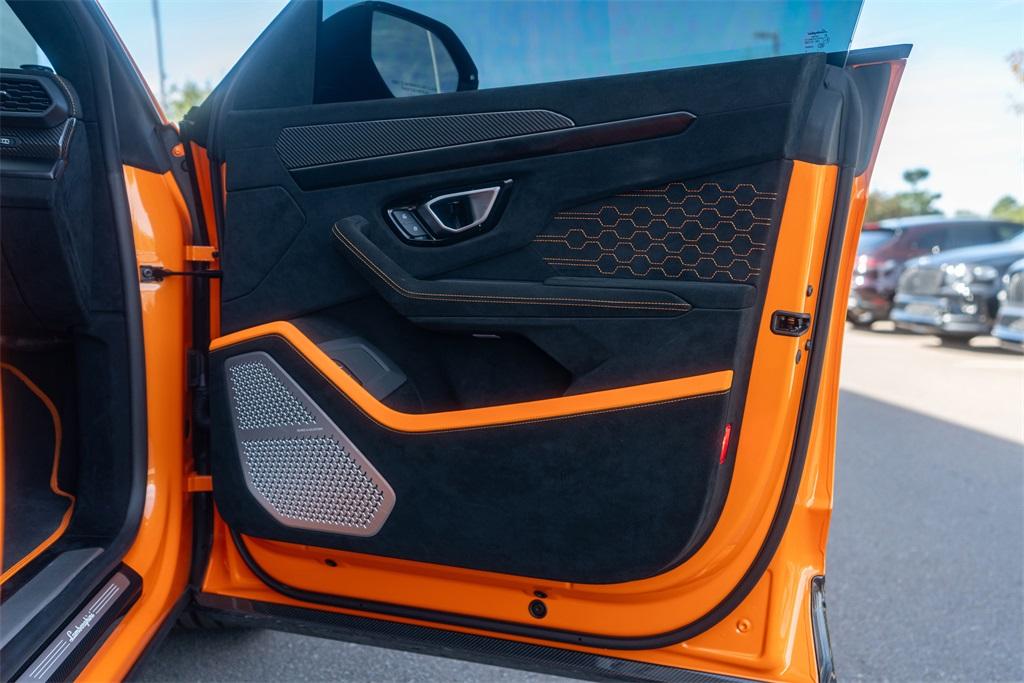 2024 Lamborghini Urus