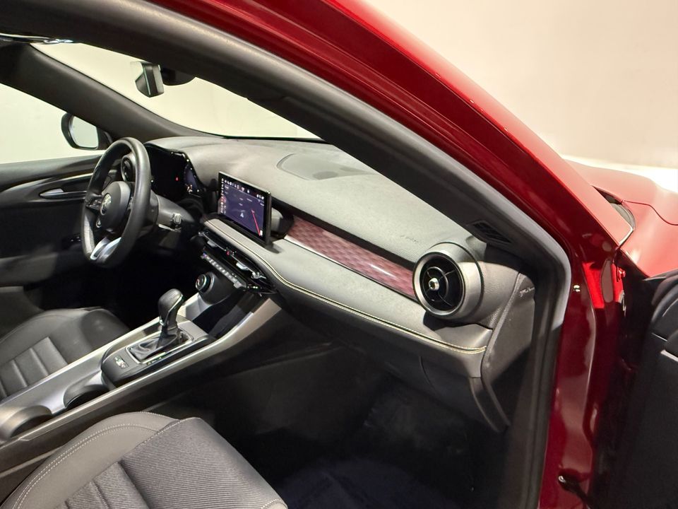 2024 Alfa Romeo Tonale Hybrid TI 4DR CROSSOVER AWD