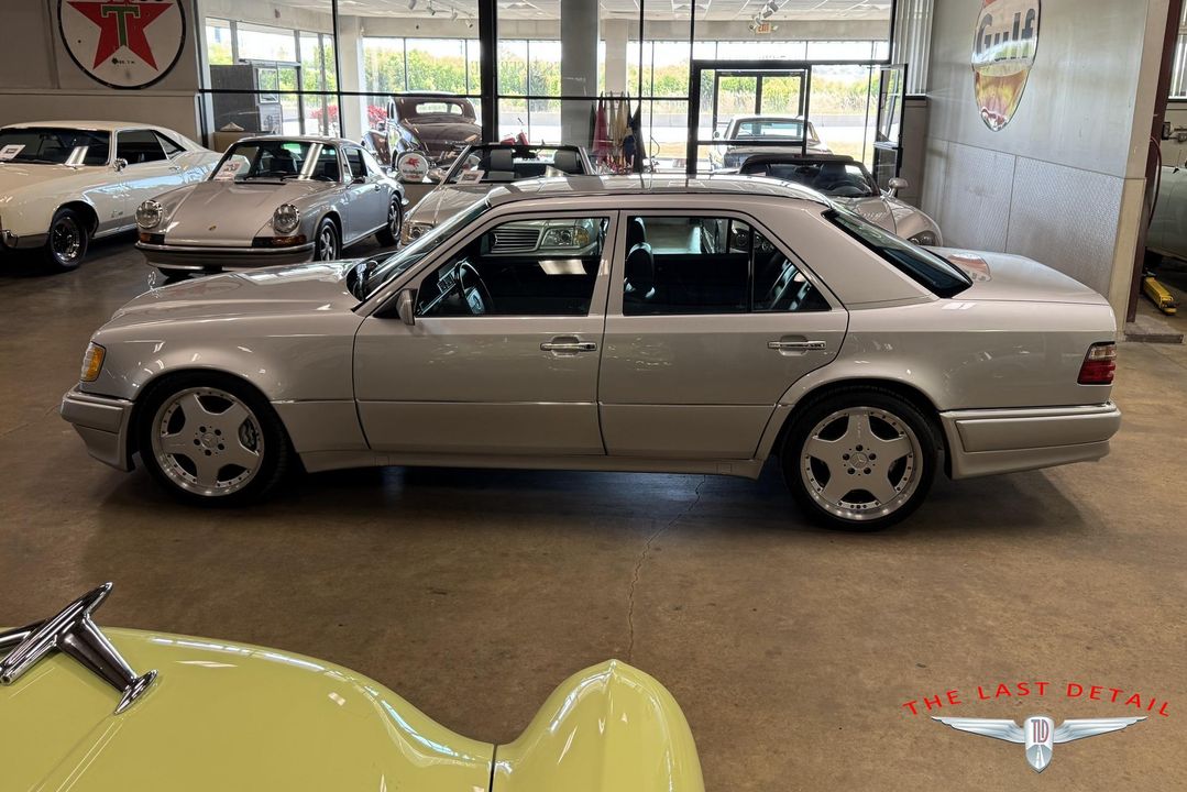 1993 Mercedes Benz E60 AMG
