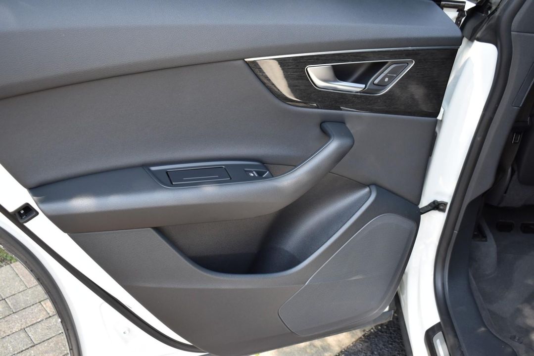 2019 Audi Q8 Premium 55 TFSI quattro