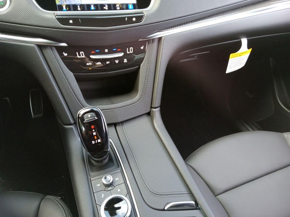 2025 Cadillac XT5