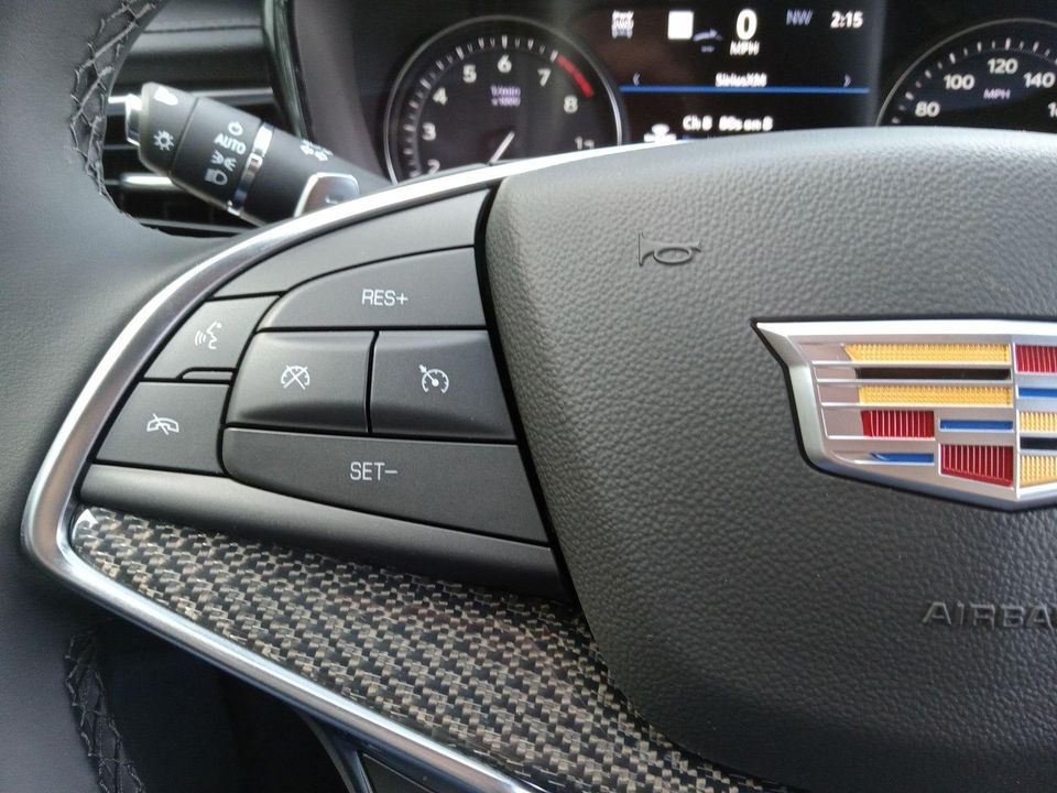 2025 Cadillac XT5