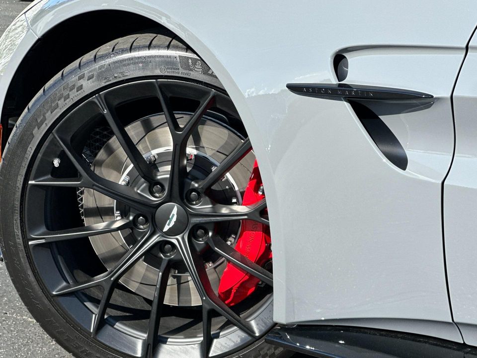 2026 Aston Martin Vantage