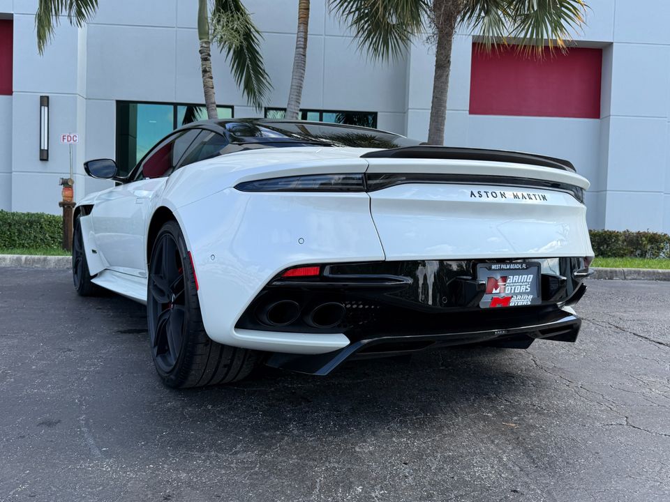 2019 Aston Martin DBS