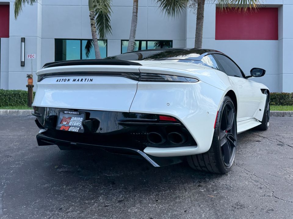 2019 Aston Martin DBS