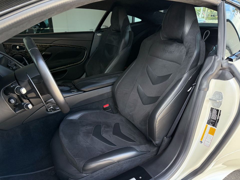 2019 Aston Martin DBS