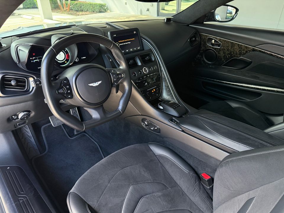 2019 Aston Martin DBS