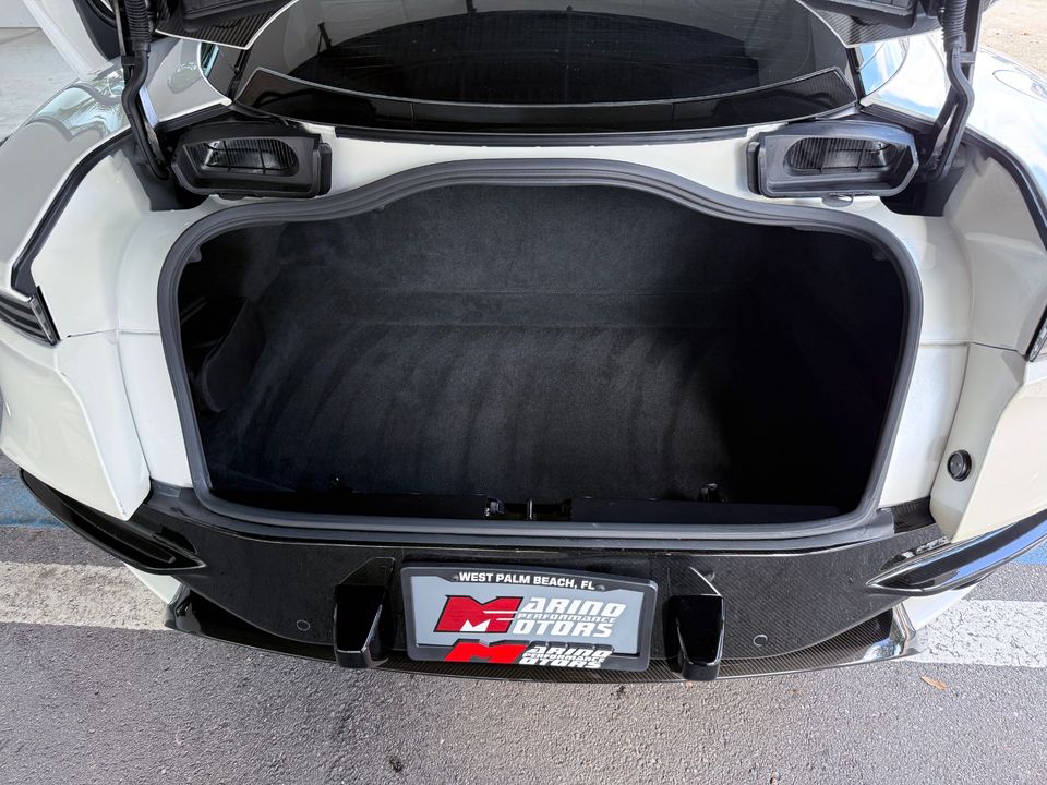 2019 Aston Martin DBS