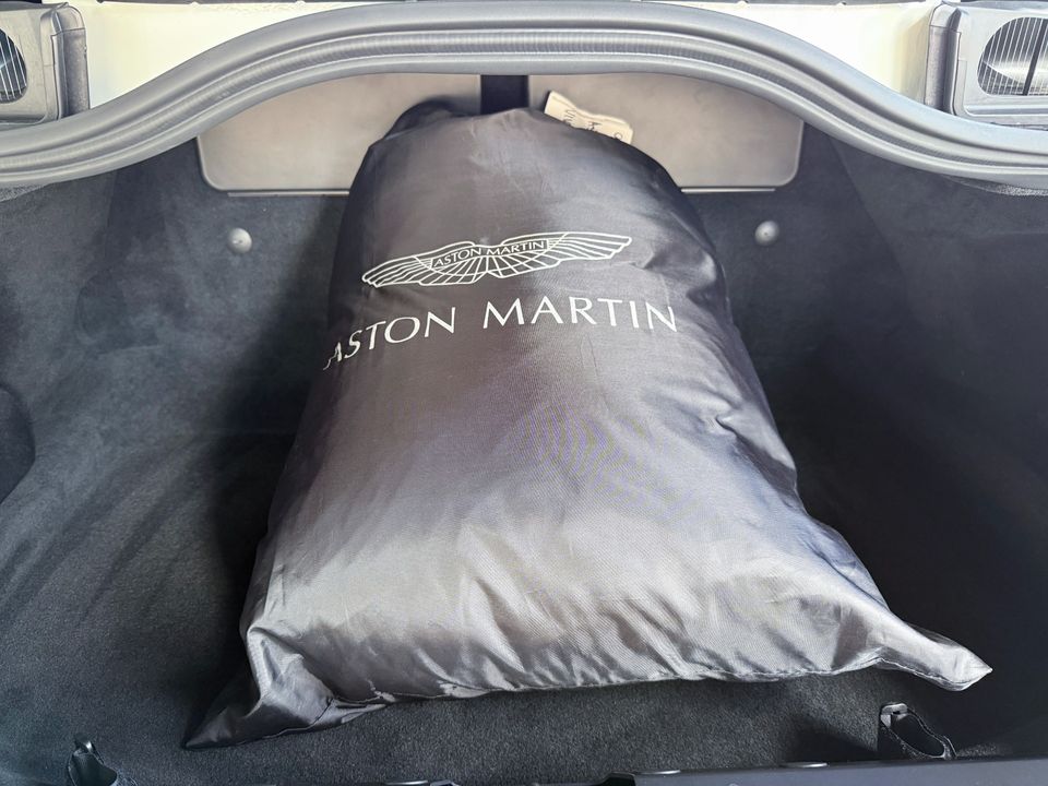 2019 Aston Martin DBS