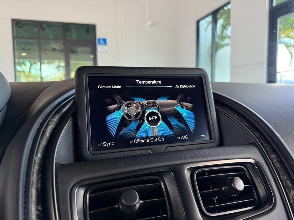 2019 Aston Martin DBS