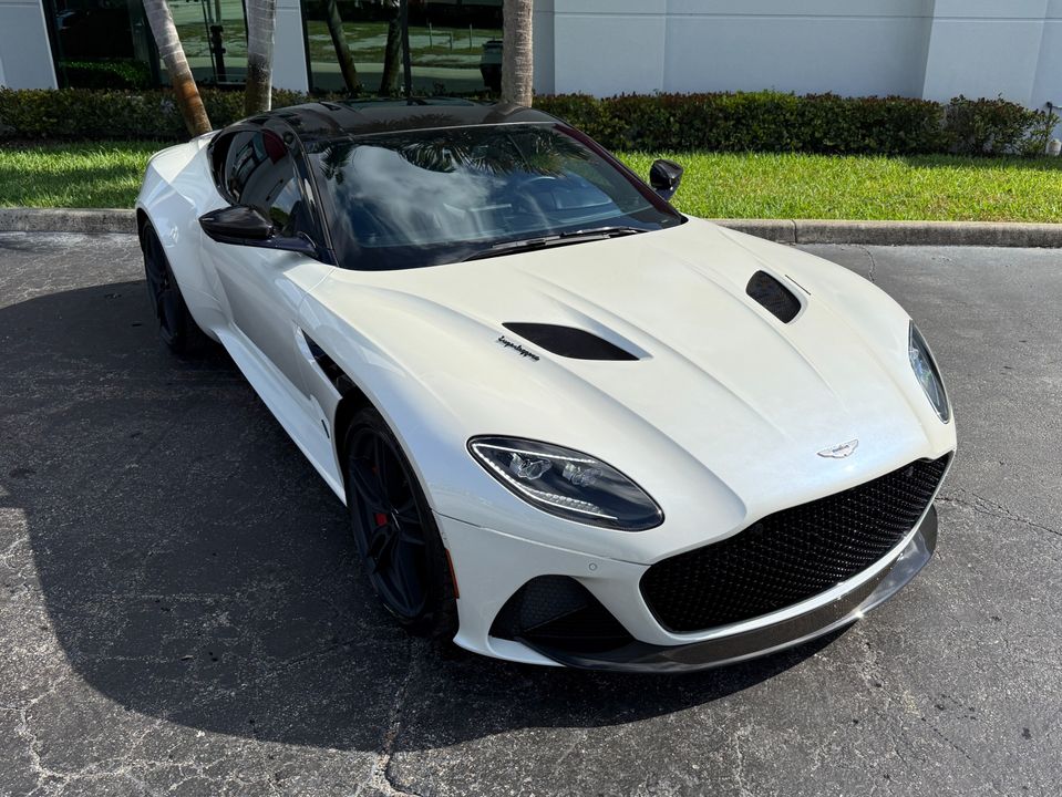 2019 Aston Martin DBS