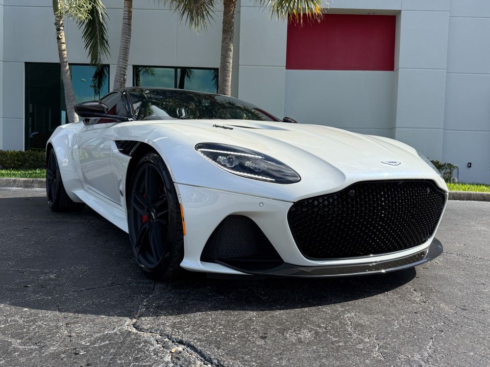 2019 Aston Martin DBS