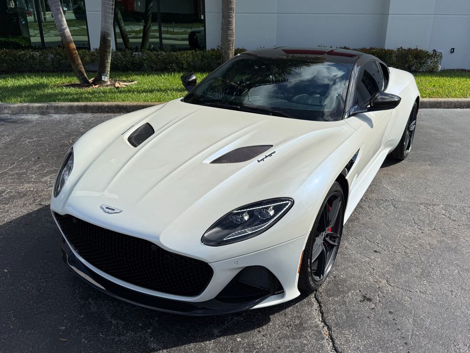 2019 Aston Martin DBS