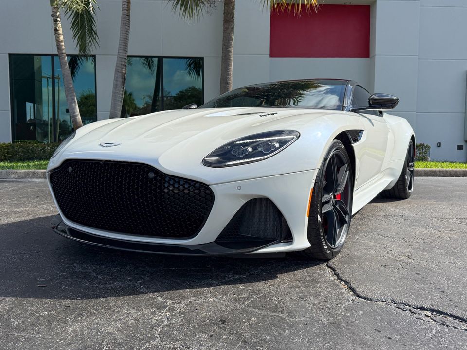 2019 Aston Martin DBS