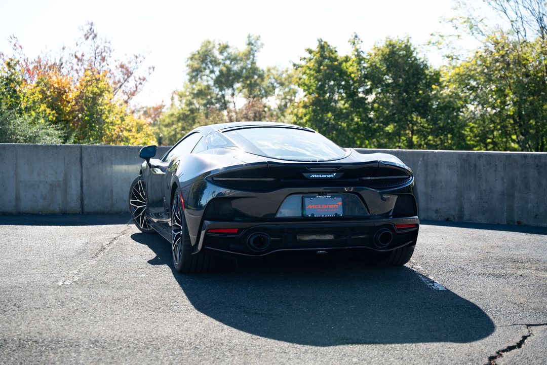 2022 McLaren GT