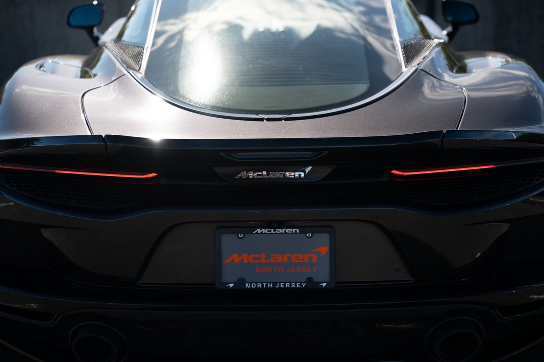 2022 McLaren GT