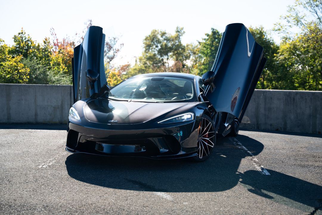 2022 McLaren GT