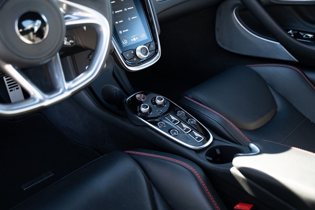 2022 McLaren GT