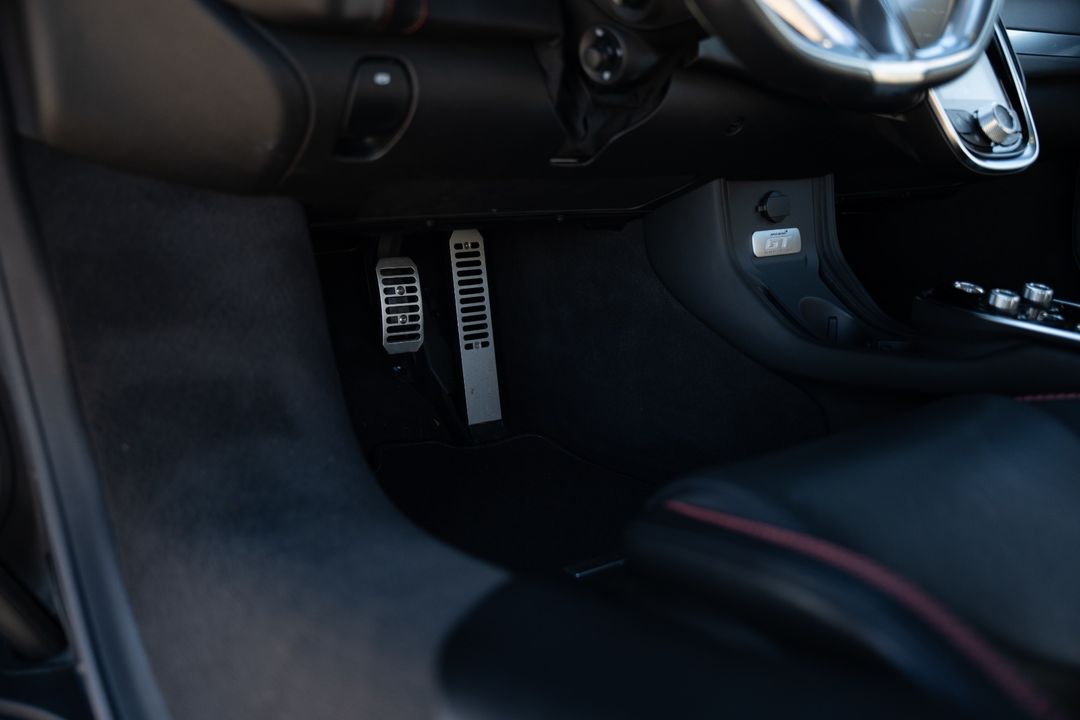 2022 McLaren GT
