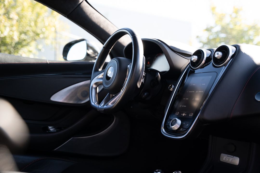 2022 McLaren GT