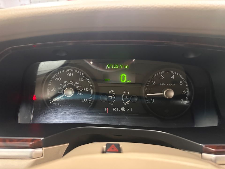 2009 Lincoln Town Car