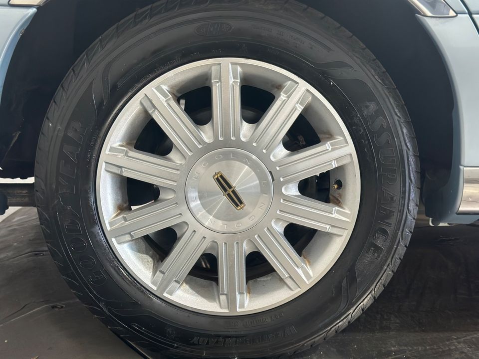 2009 Lincoln Town Car