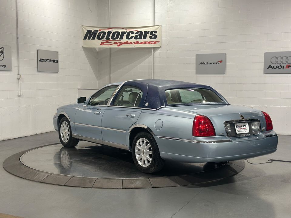 2009 Lincoln Town Car