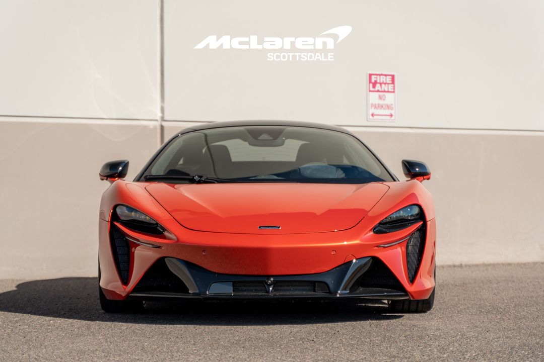 2024 MCLAREN ARTURA