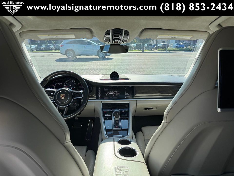 2017 Porsche Panamera