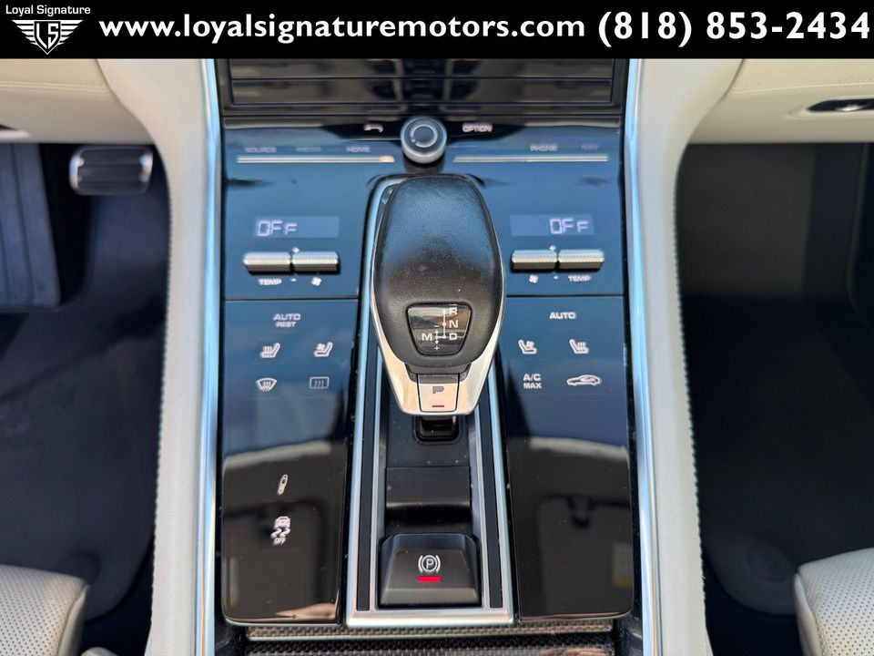 2017 Porsche Panamera