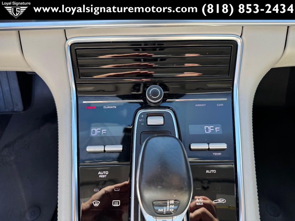 2017 Porsche Panamera