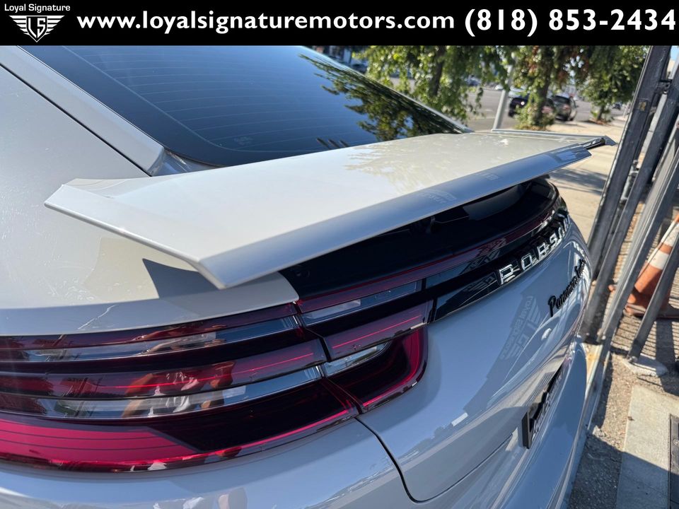 2017 Porsche Panamera