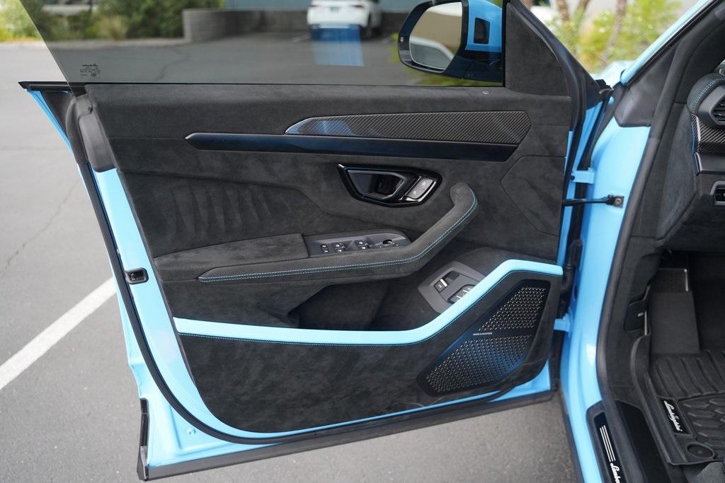 2023 Lamborghini Urus