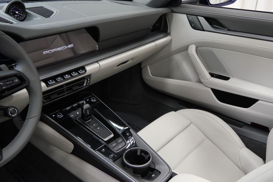 2023 Porsche 911