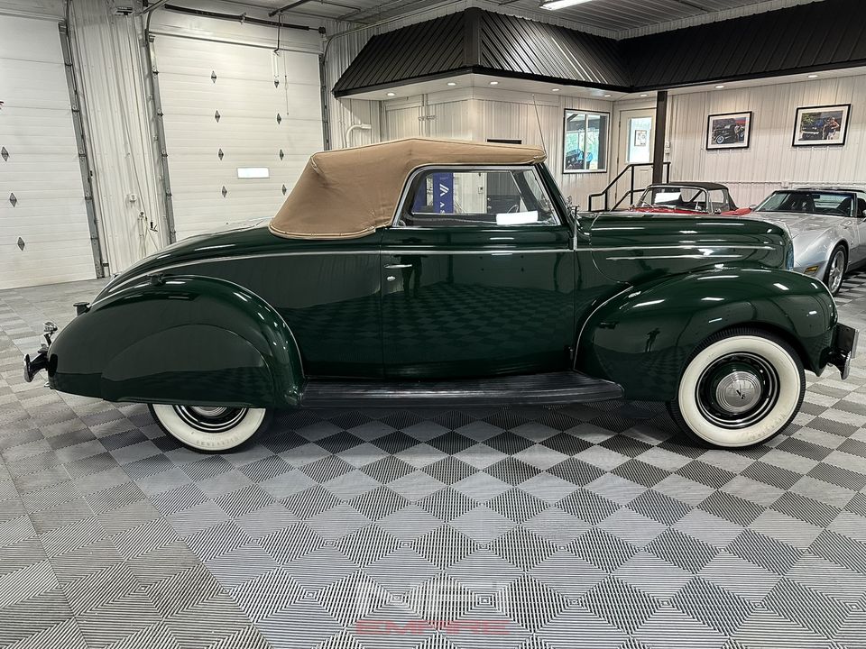 1939 Ford Deluxe