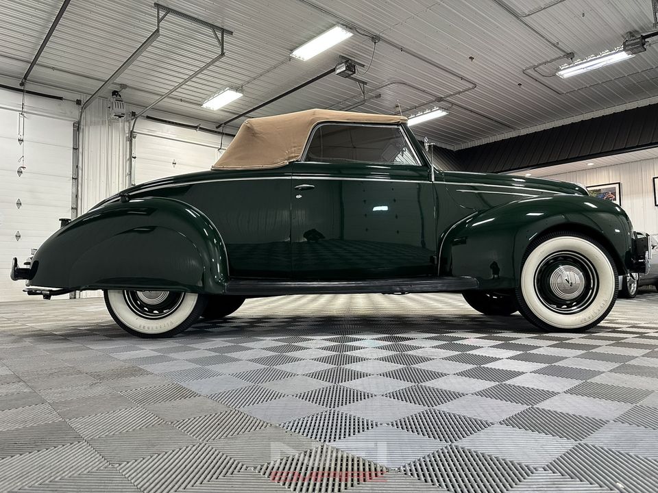 1939 Ford Deluxe