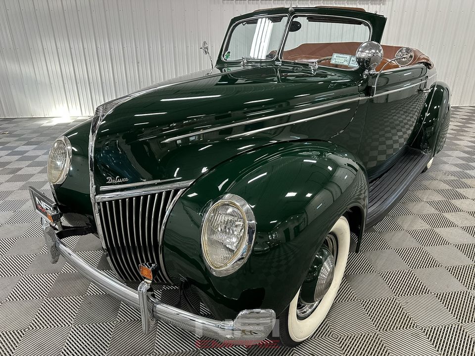 1939 Ford Deluxe