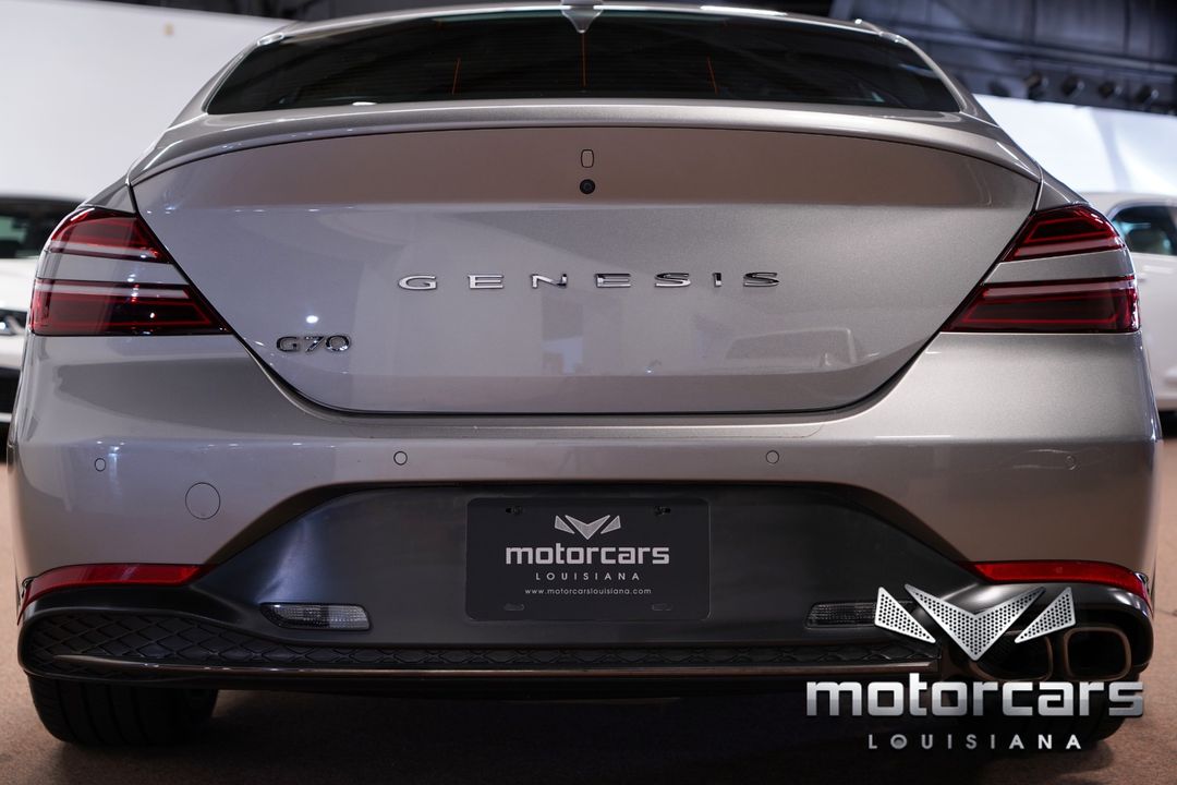 2023 Genesis G70