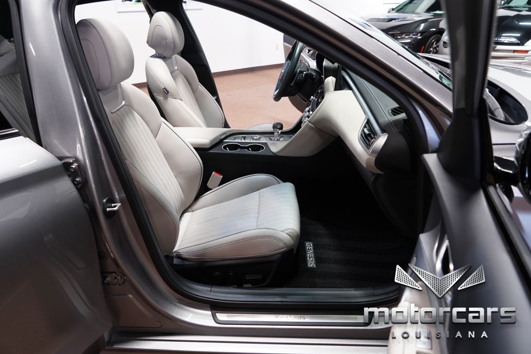 2023 Genesis G70