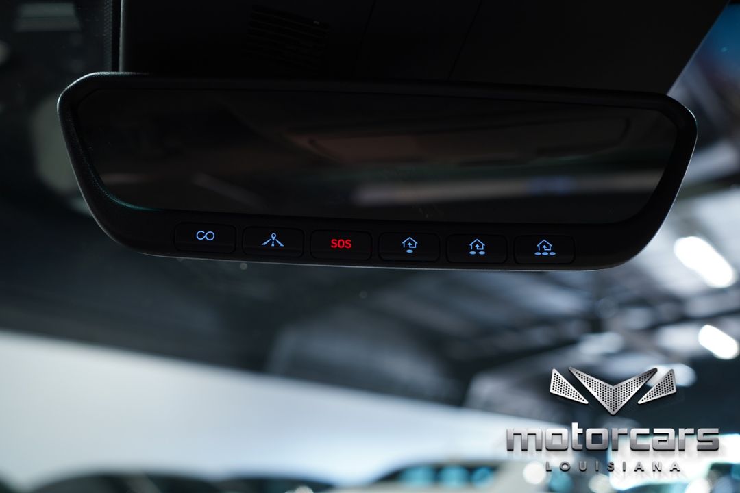 2023 Genesis G70