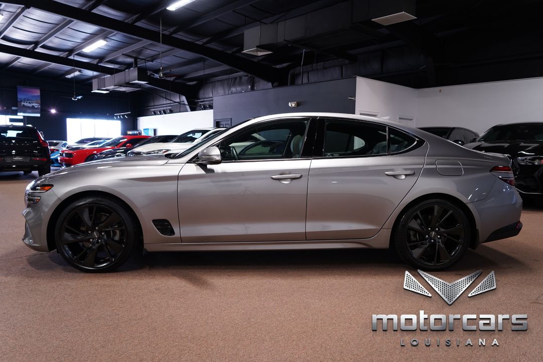 2023 Genesis G70