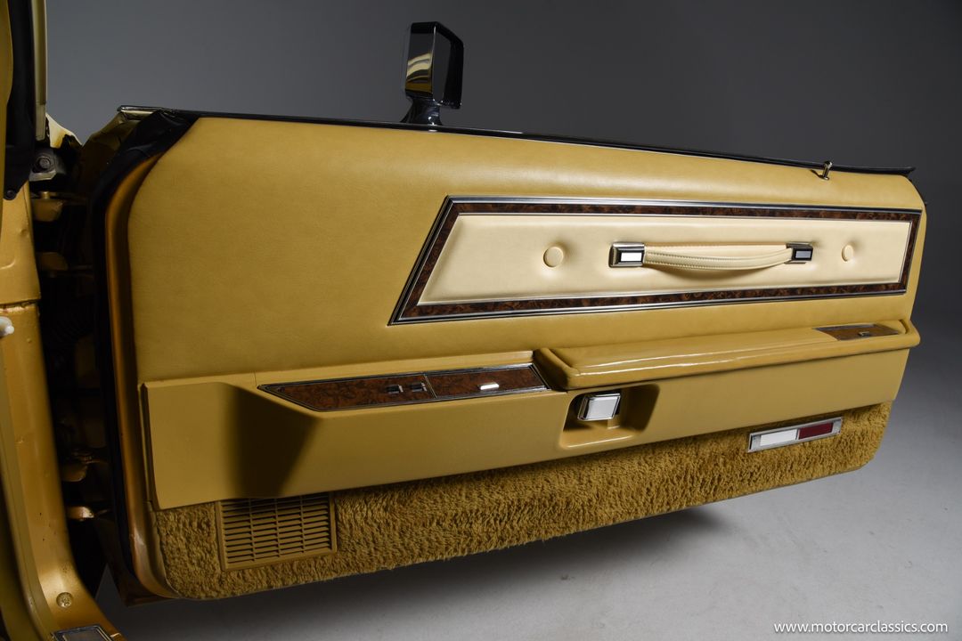 1976 Ford Thunderbird