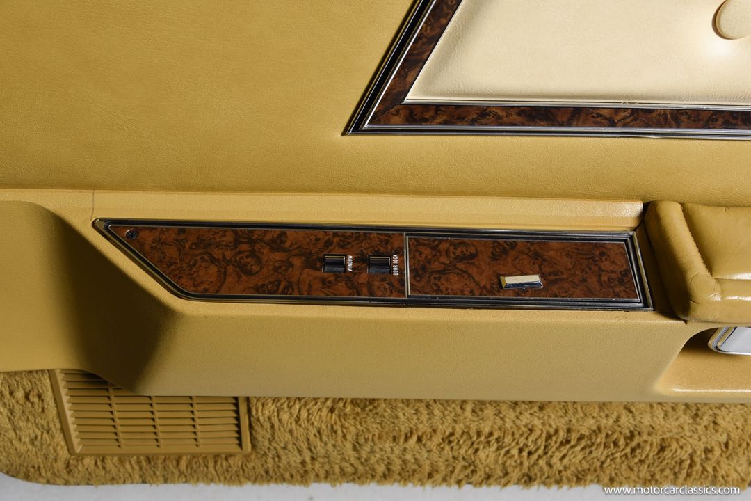 1976 Ford Thunderbird